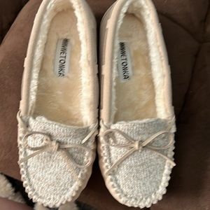 New Minnetonka women’s slippers